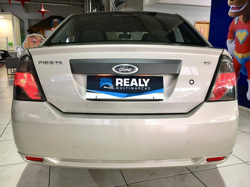 Ford Fiesta 1.6 Mpi Sedan 8v Flex 4p Manual