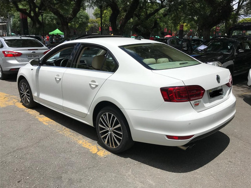Volkswagen Jetta Tsi 2.0 211cv Pacote Premium Top De Linha