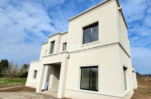 Casa Venta 7 Ambientes En Chateau Pilar Lote De 800 M2