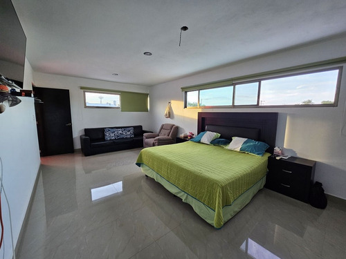 Casa En Venta, 5 Recamaras En Prado Norte, Mérida