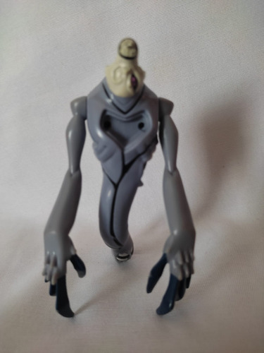 Imagen 2 de 5 de Ghostfreak Fantasmátco Alien Ben 10 Bandai
