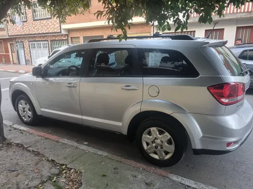 Dodge Journey Automatica 5pts Mod 2012 / 71.000km