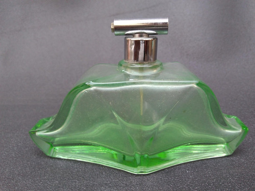 Gotica: Botella Perfume Cristal Verde Cj03p2 Pfmr0 Zox