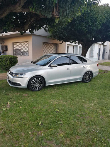 Volkswagen Vento 2.0 Sportline Tsi 200cv Dsg 2011