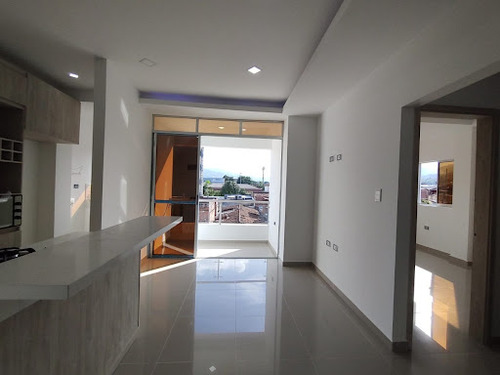 Apartamento En Venta Cristo Rey 473-14377