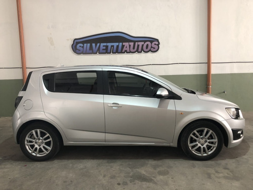 Imagen 3 de 17 de Chevrolet Sonic Lt 2013