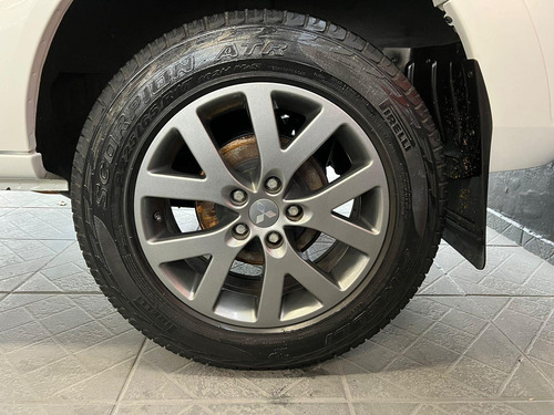 Imagem 8 de 12 de Mitsubishi Pajero Tr4 2.0 16v 4x2 Flex Automático