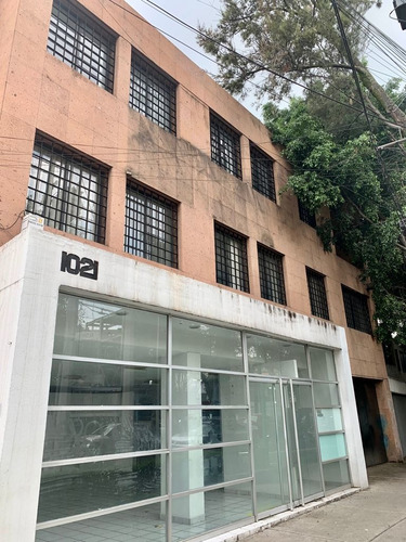 Imagen 1 de 3 de Excelente Local Comercial De 150 M2 Con Buena Ubicación