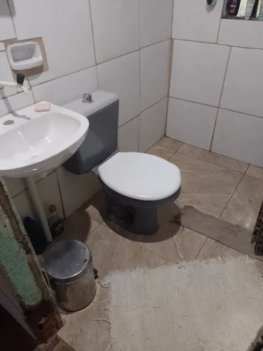 Vendo Casa Em Itaguaí, Na Amendoeira, Parte De Cima.