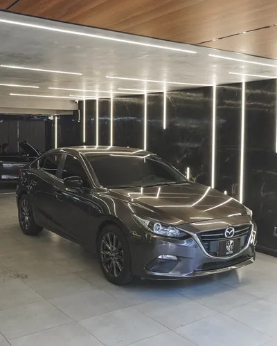 Mazda 3 2.0 Prime