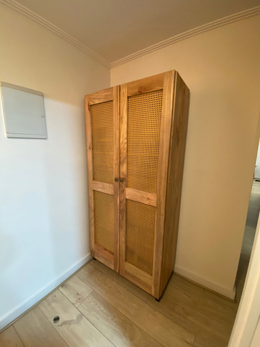 Bar Madera Nativa Con Puertas Juncos