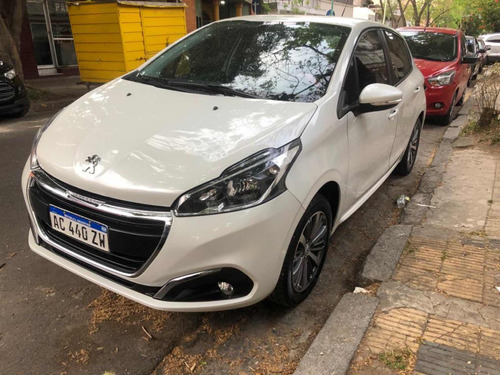 Peugeot 208 1.6 Allure