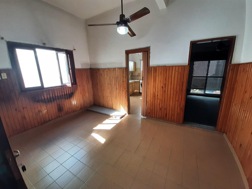 Casa 2 O 3 Familias En Venta Ubicado En Lanús Oeste