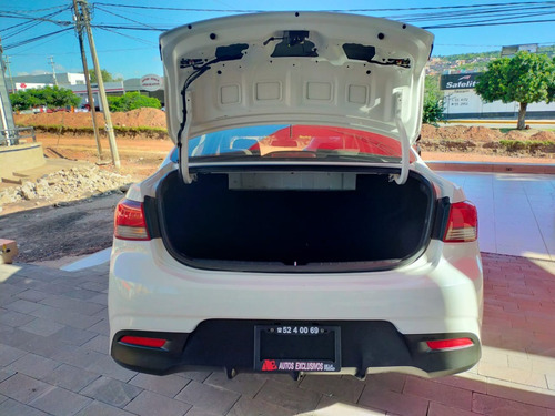 Imagen 8 de 14 de Kia Rio Xl 2018
