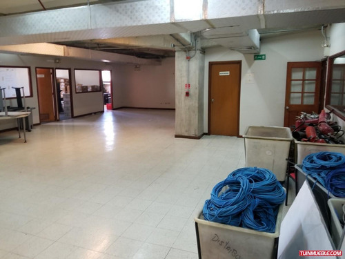 Imagen 2 de 14 de Deposito Oficina Planta Industrial En Alquiler Chacao