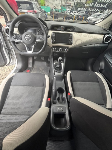 Nissan Versa 1.6 Advance