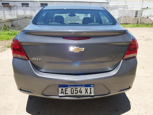 Chevrolet Onix Plus Joy 2020 Gris