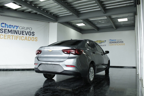 Imagen 5 de 13 de Chevrolet Onix 2021 1.0 Ls Mt