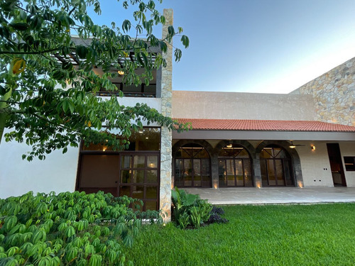 Casa En Venta En Privada Residencial En Temozon Norte, Merida, Yuc.