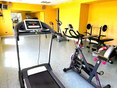 Departamento Sector Av Alemania 4 D +3 B + 1 Est.+ 1 Bodega