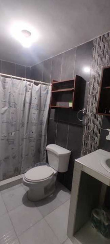 Imagen 10 de 13 de Casa En Venta En Lomas De La Hacienda, San Diego.