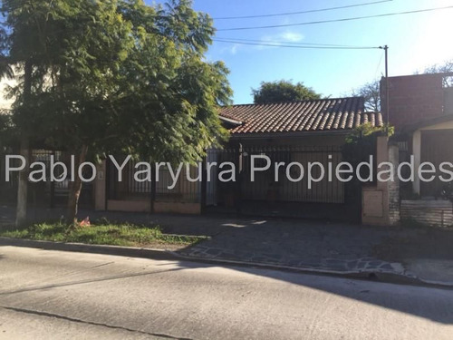 Casa En Venta En Caseros