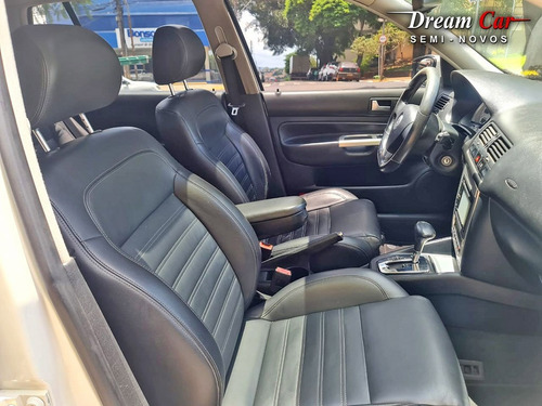 Volkswagen Golf Sportline 2.0 Branco 2013