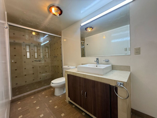 Casa En Venta, Ciudad Satélite, 4 Recamaras.