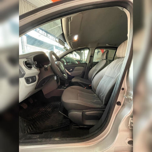Imagem 5 de 9 de Renault Logan Expr 1.6 2016 - Carro Impecável!!!