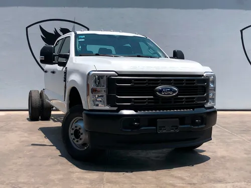 Ford F-350 Xl Doble Cab 2025