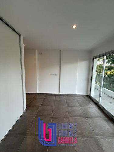 Venta De Departamento Dos Dormitorios Calle 54 E/ 23 Y 24