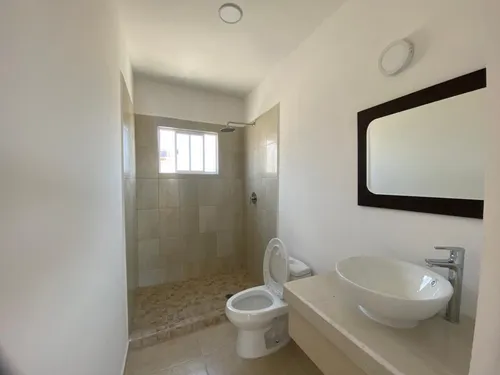 Venta De Casa En Pachuca. Fraccionamiento Con Alberca, 3 Habitaciones, 2 Niveles Y 2 Cajones De Estacionamientos