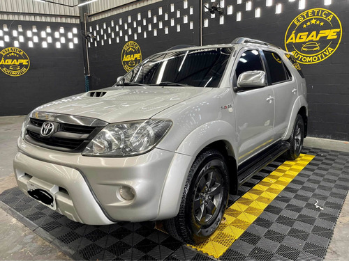 Imagem 3 de 8 de Toyota Sw4 2006 3.0 Srv 7l 4x4 Aut. 5p