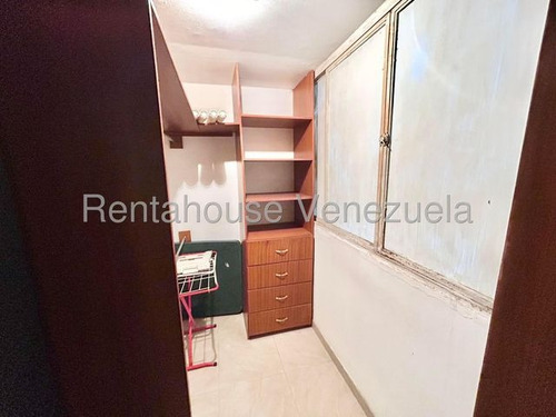 Ana Karina Molleja Vende Hermoso Apartamento En Club Hipico Las Trinitarias Barquisimeto, Lara /akm