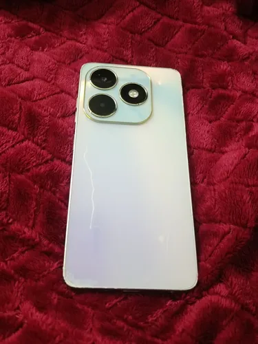 Tecno Spark 20 Dual 256 (Usado)