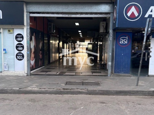 Venta Local Comercial En Edifico Artigas, Pando