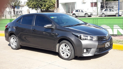 Imagen 4 de 11 de Toyota Corolla 2015 1.8 Xei Cvt 140cv