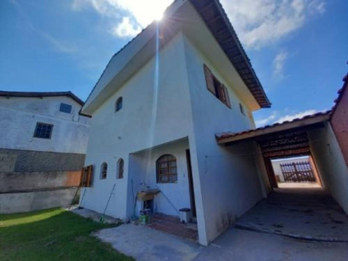 Imagem 2 de 24 de Sobrado Frente A Praia Em Itanhaém/sp Com Espaço Para Piscina, 3 Quartos, Aceita Financiamento Bancário!
