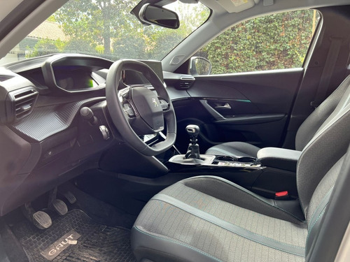 Imagen 15 de 15 de Peugeot 2008 Allure Pack Puretech 130 Mt