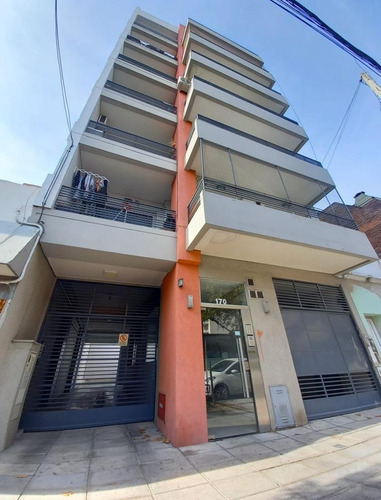 Imagen 2 de 12 de Monoambiente Con Balcón Al Frente En Hermoso Pasaje Super Tranquilo!!!