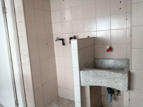 Apartamento En Arriendo