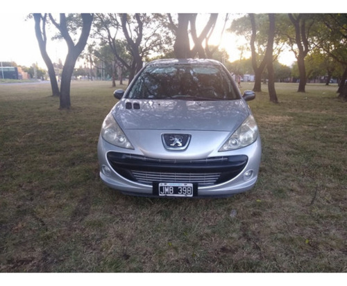 Peugeot 207 1.4 Sedan Xs