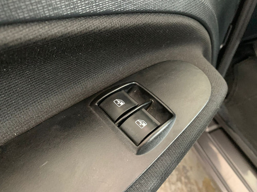 Fiat Uno 1.0 Attractive Flex 5p 5 marchas