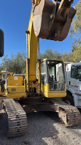 Komatsu Pc200