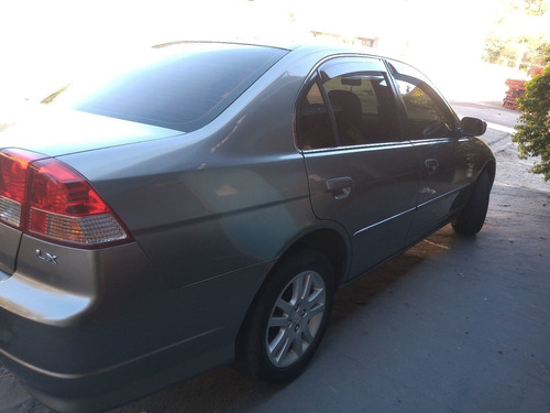 Imagem 3 de 15 de Honda Civic 2005 1.7 Lx 4p