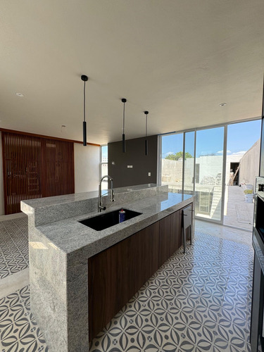 Casona Amueblada En Venta O Renta En El Corazón De Mérida Con Loft Independiente