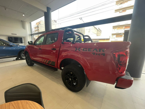 Imagen 7 de 25 de Nissan Frontier 2023 2.3bt X-gear 4x4 At L22