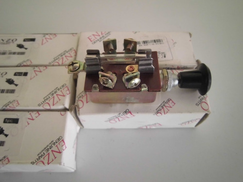 Switch De Luz Universal Con Fusible 05-pines Hs-69