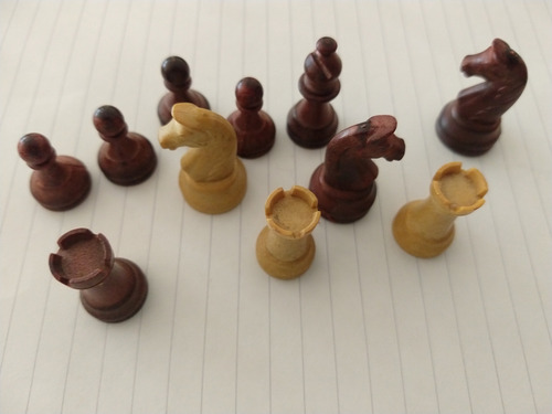 Piezas/ Juego De Ajedrez - Chess (Usado)