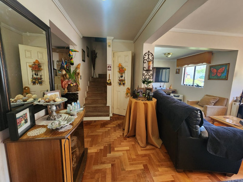 Casa 3 Niveles Lomas San Sebastián Concepcion